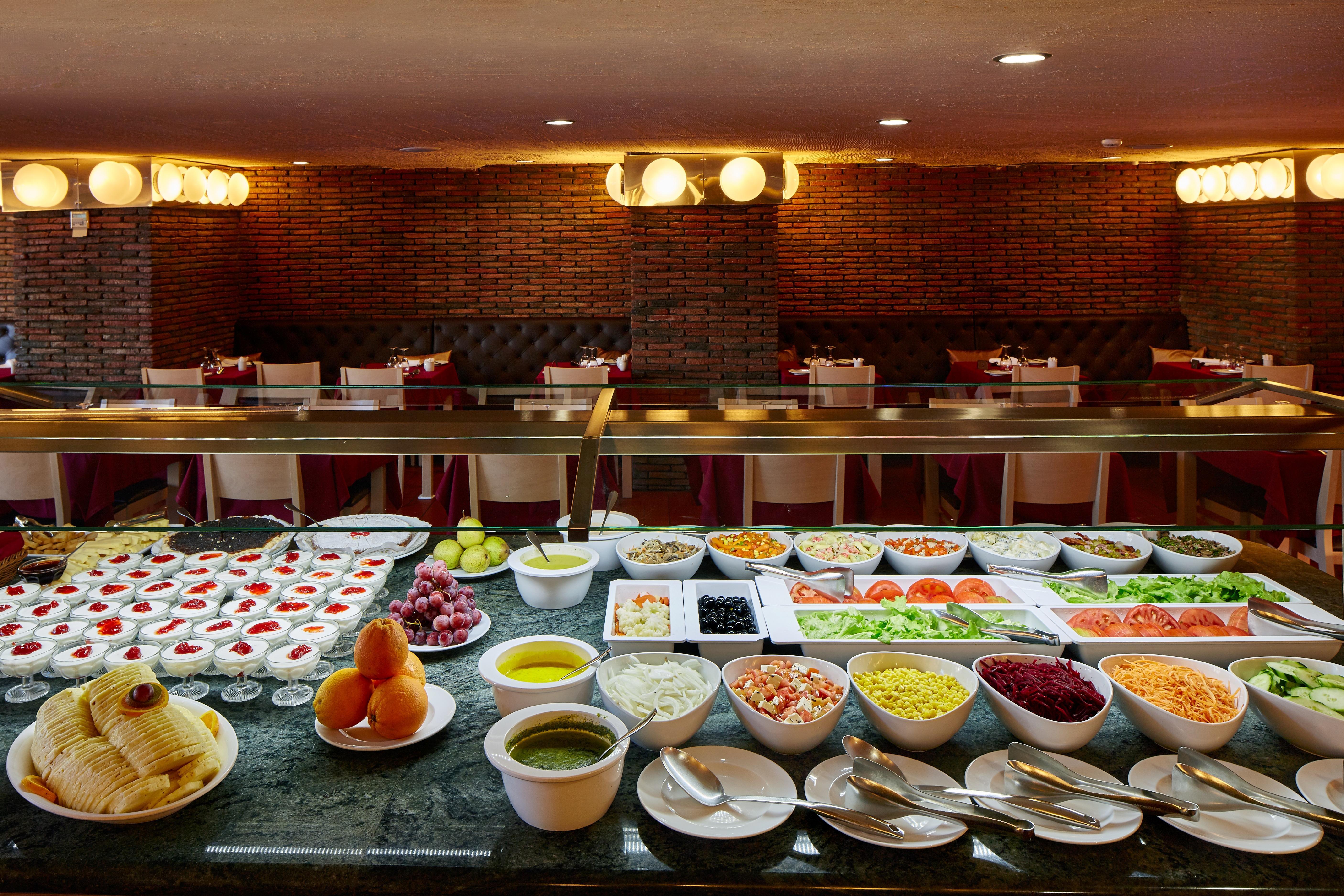 Alcazar Hotel & Spa มงติกอร์โด ภายนอก รูปภาพ