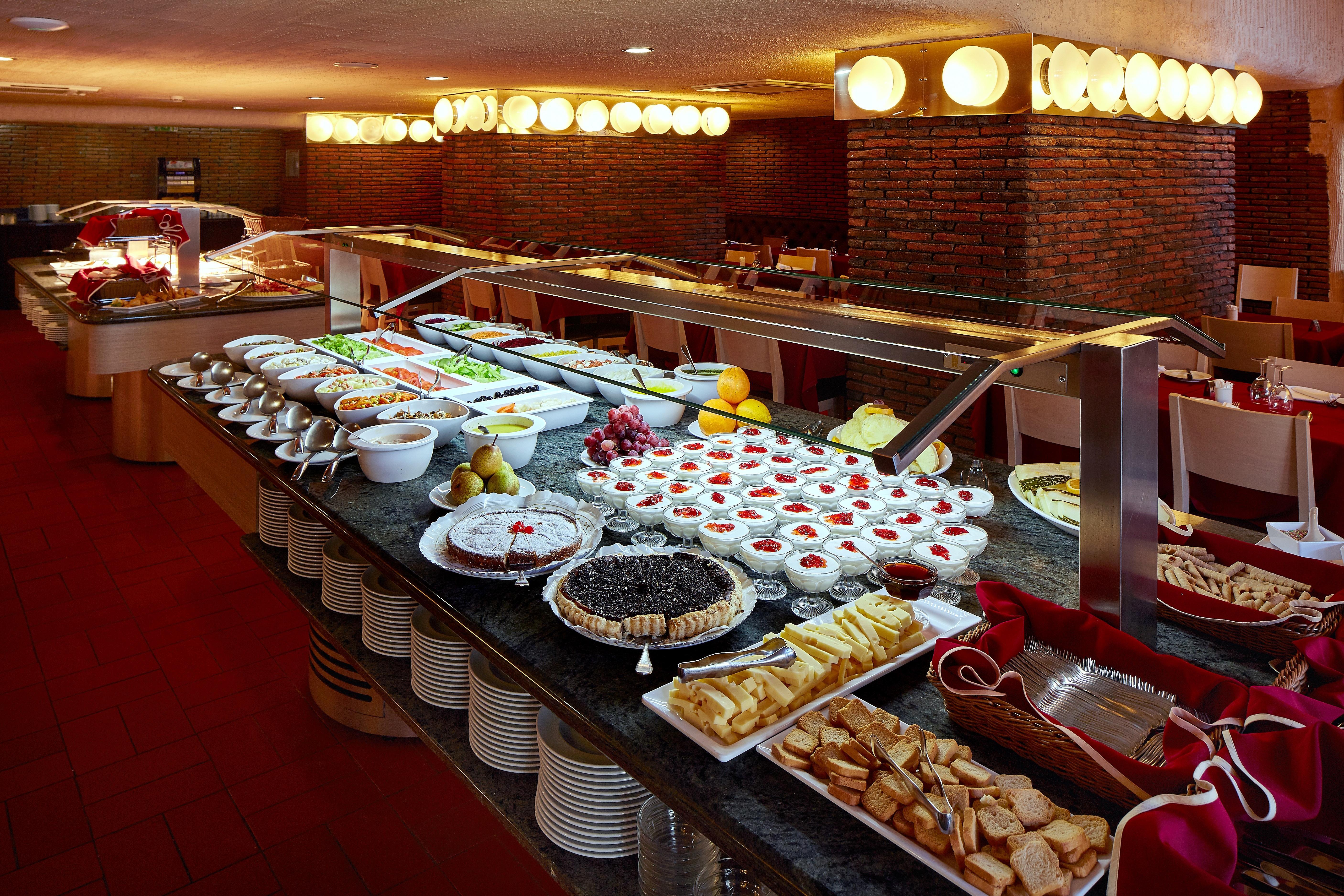 Alcazar Hotel & Spa มงติกอร์โด ภายนอก รูปภาพ